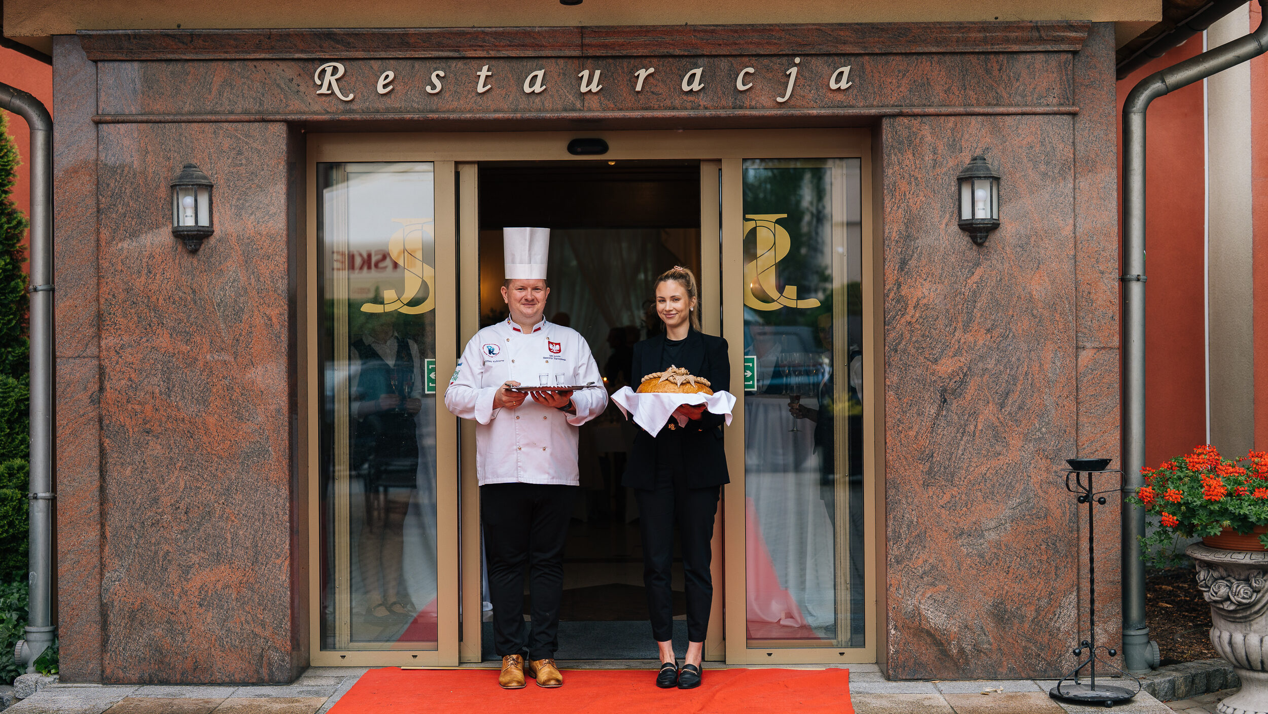 Reportaż ślubny — Fotografia ślubna, Fotografia reportażowa