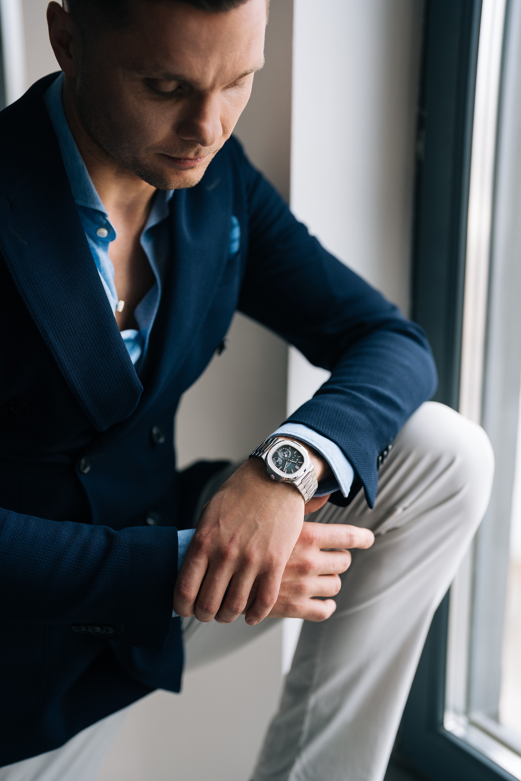 Zegarek w sesji studyjnej — Fotografia reklamowa RoyalWatch.pl