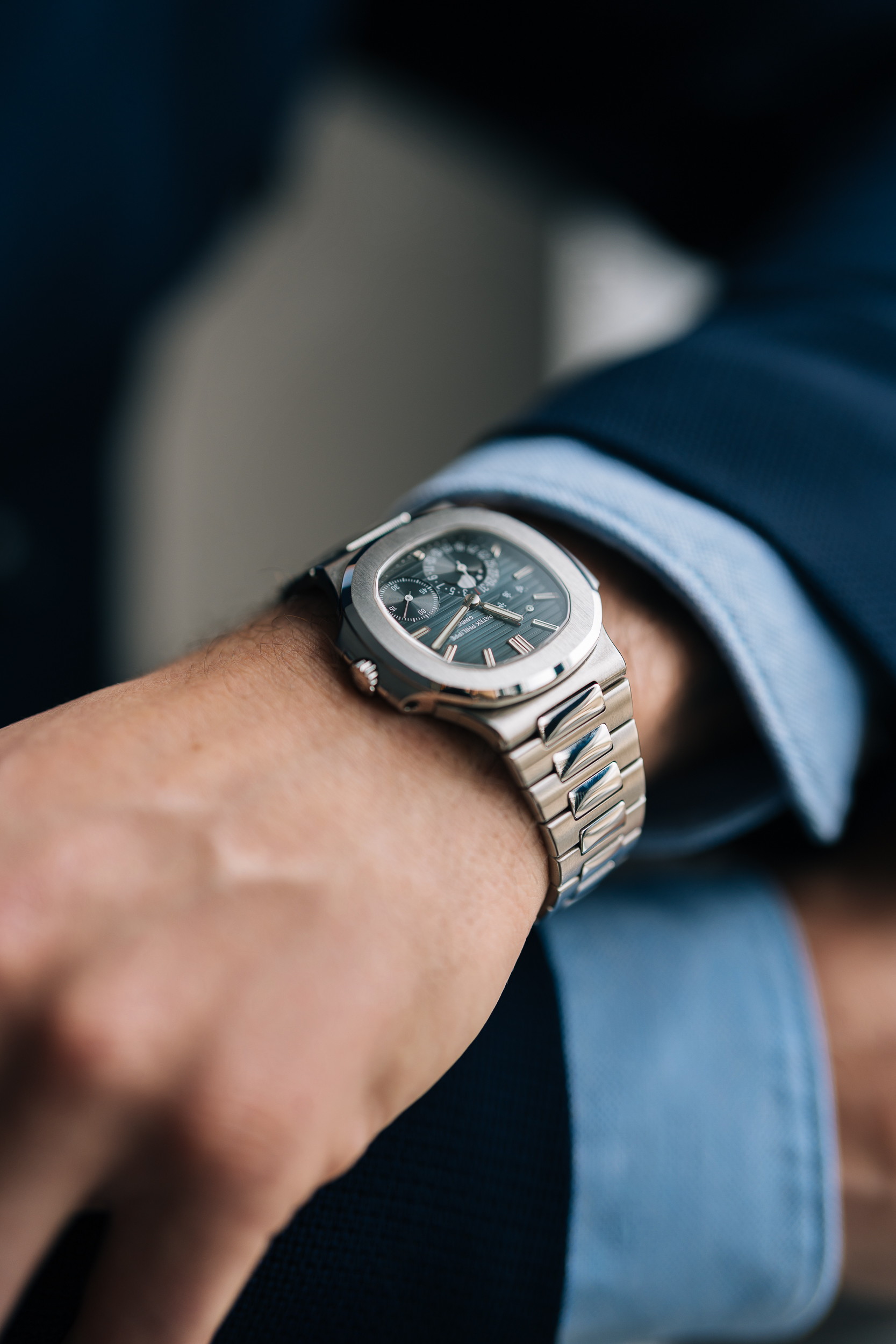 Zegarek w sesji studyjnej — Fotografia reklamowa RoyalWatch.pl